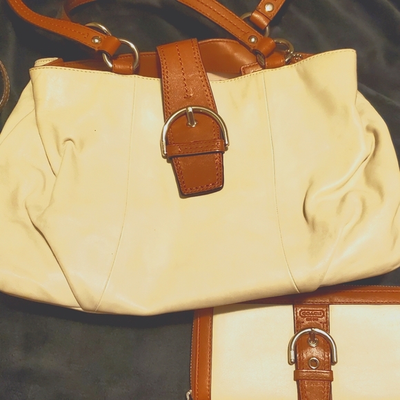 Coach Handbag - Picture 1 of 2